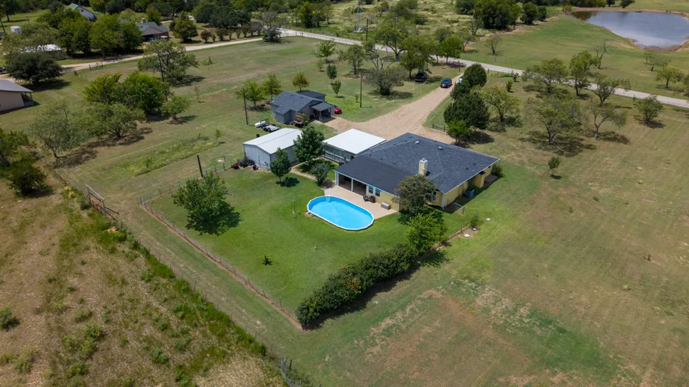 14194 County Road 4015 Mabank, TX 75147