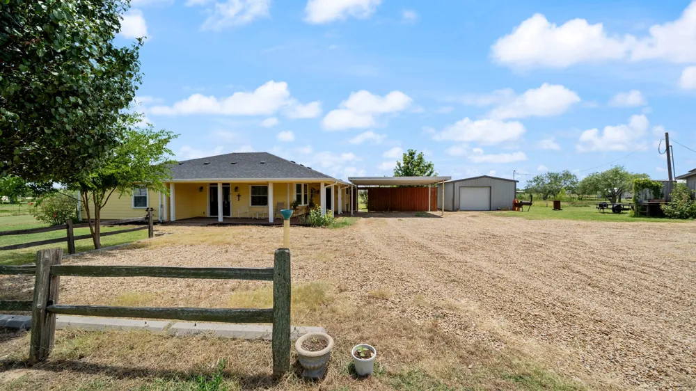 14194 County Road 4015 Mabank, TX 75147