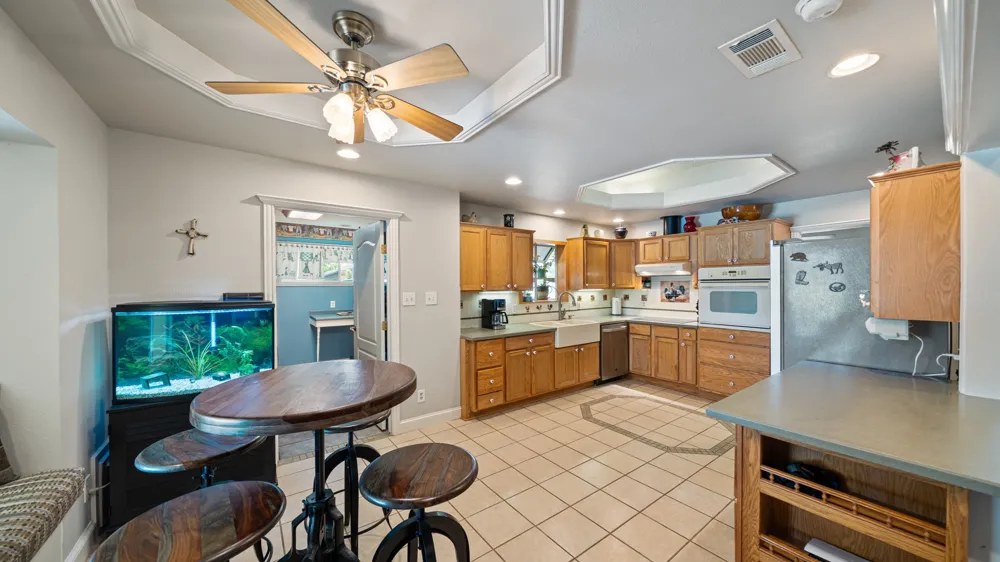 14194 County Road 4015 Mabank, TX 75147