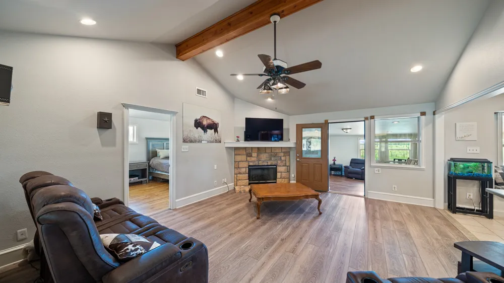 14194 County Road 4015 Mabank, TX 75147
