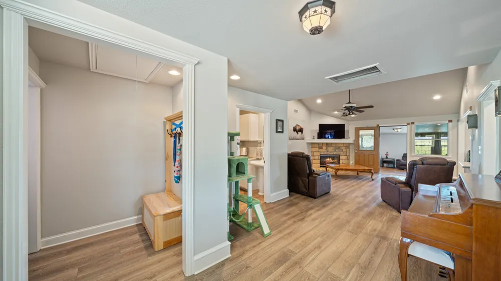 14194 County Road 4015 Mabank, TX 75147