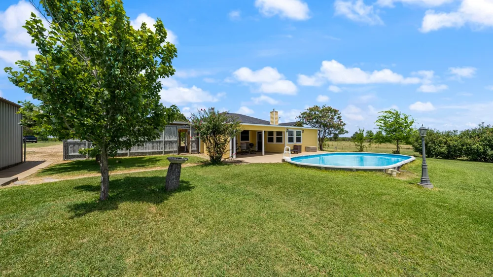 14194 County Road 4015 Mabank, TX 75147