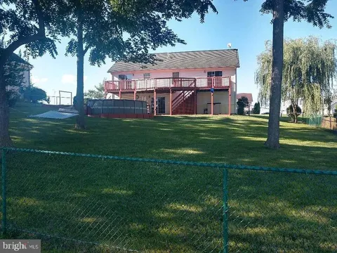 356 OAK LEE DRIVE