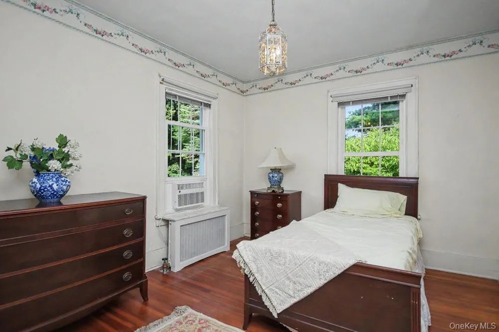 73 Clinton Avenue Ossining, NY 10562