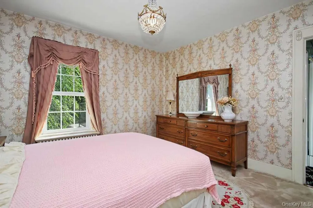 73 Clinton Avenue Ossining, NY 10562