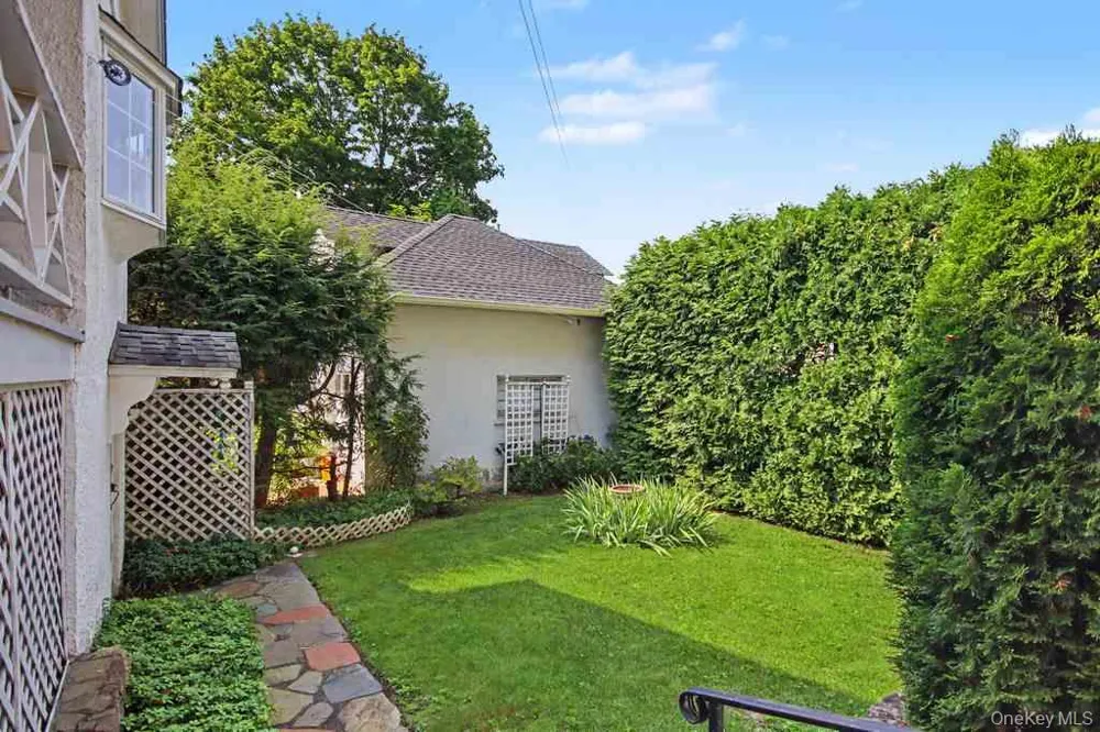 73 Clinton Avenue Ossining, NY 10562