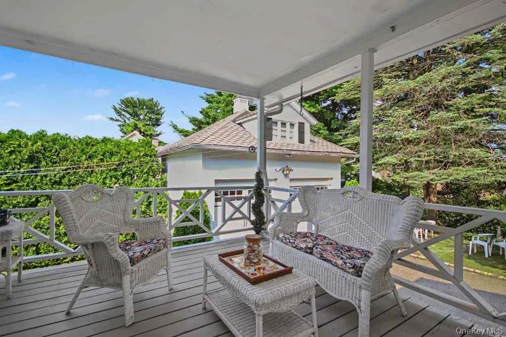 73 Clinton Avenue Ossining, NY 10562
