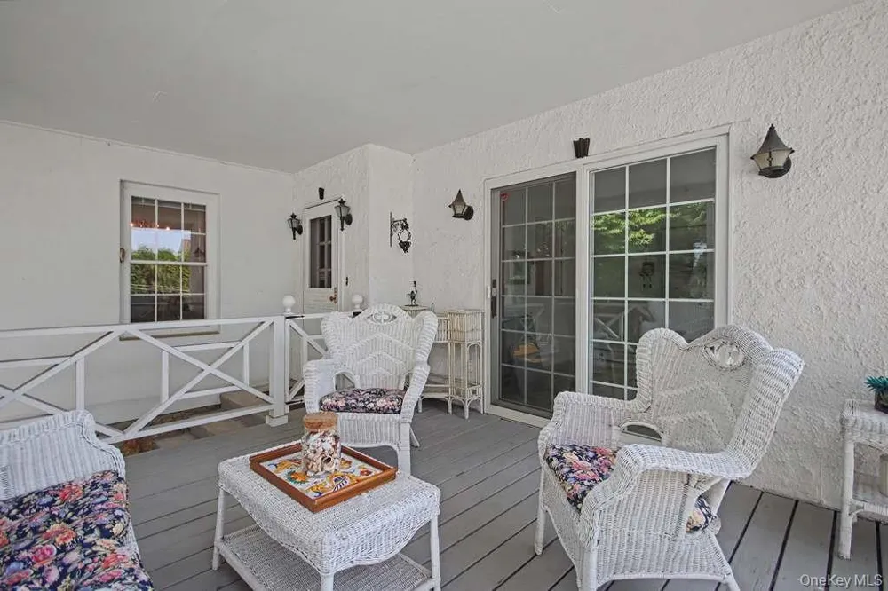 73 Clinton Avenue Ossining, NY 10562
