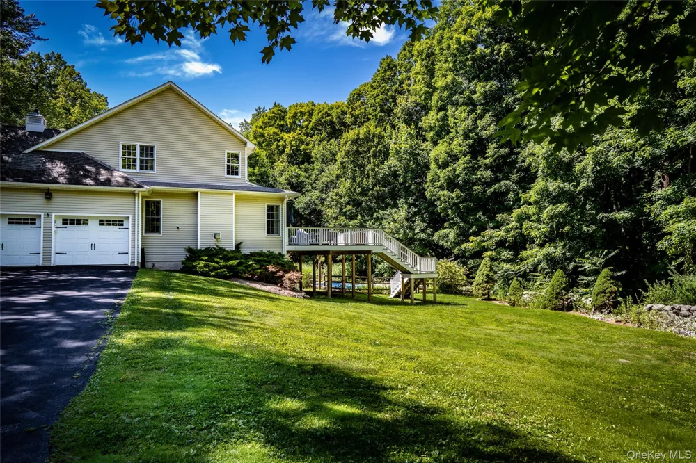 10 Pheasant Crossing Lane Brewster, NY 10509