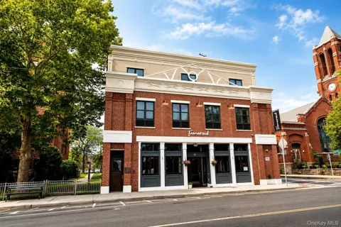 20 S Broadway #202