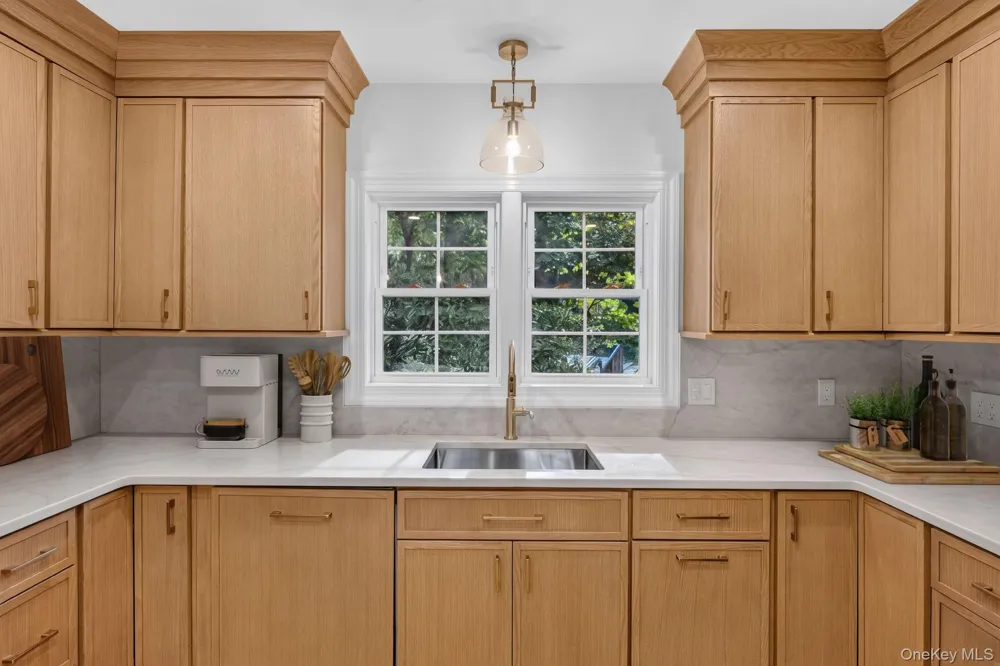 111 Altamont Avenue Sea Cliff, NY 11579
