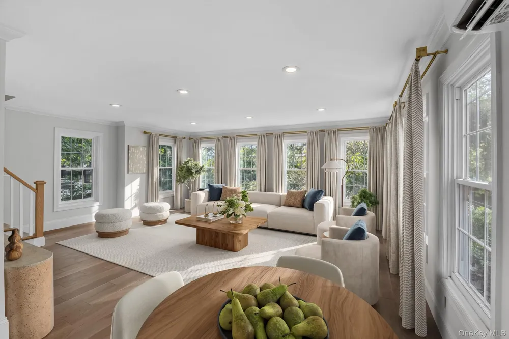 111 Altamont Avenue Sea Cliff, NY 11579
