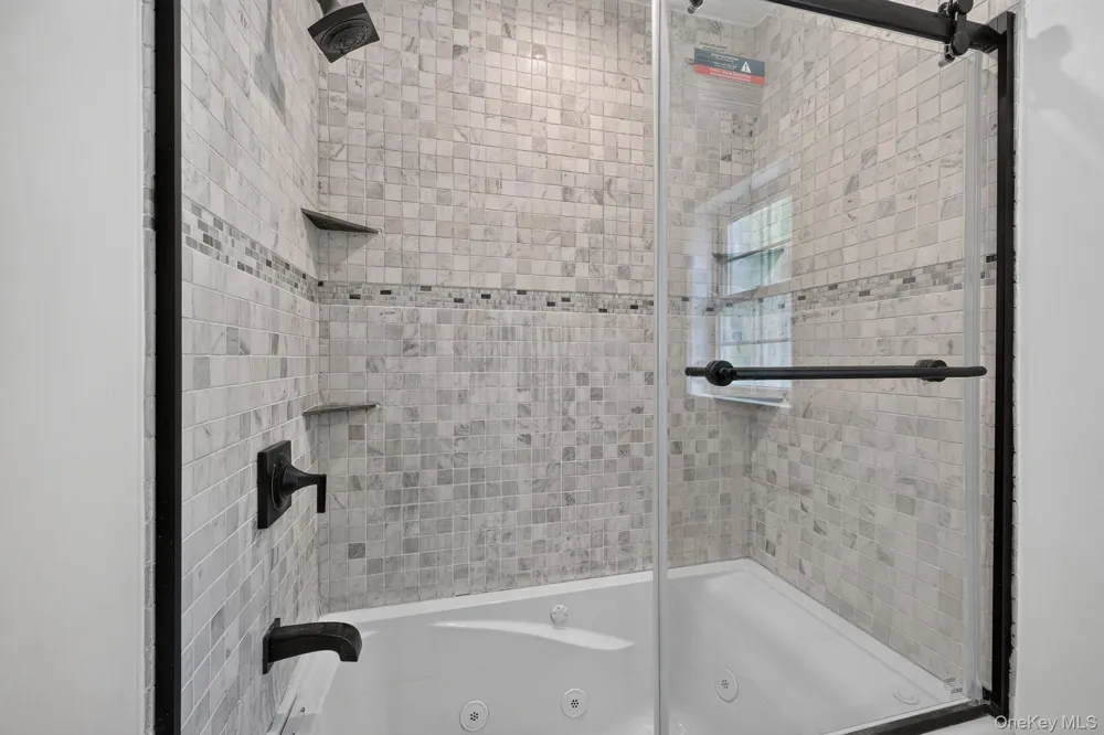 111 Altamont Avenue Sea Cliff, NY 11579