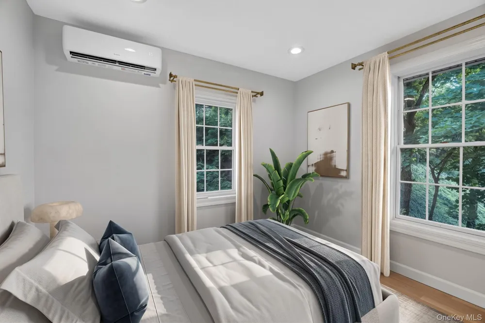 111 Altamont Avenue Sea Cliff, NY 11579