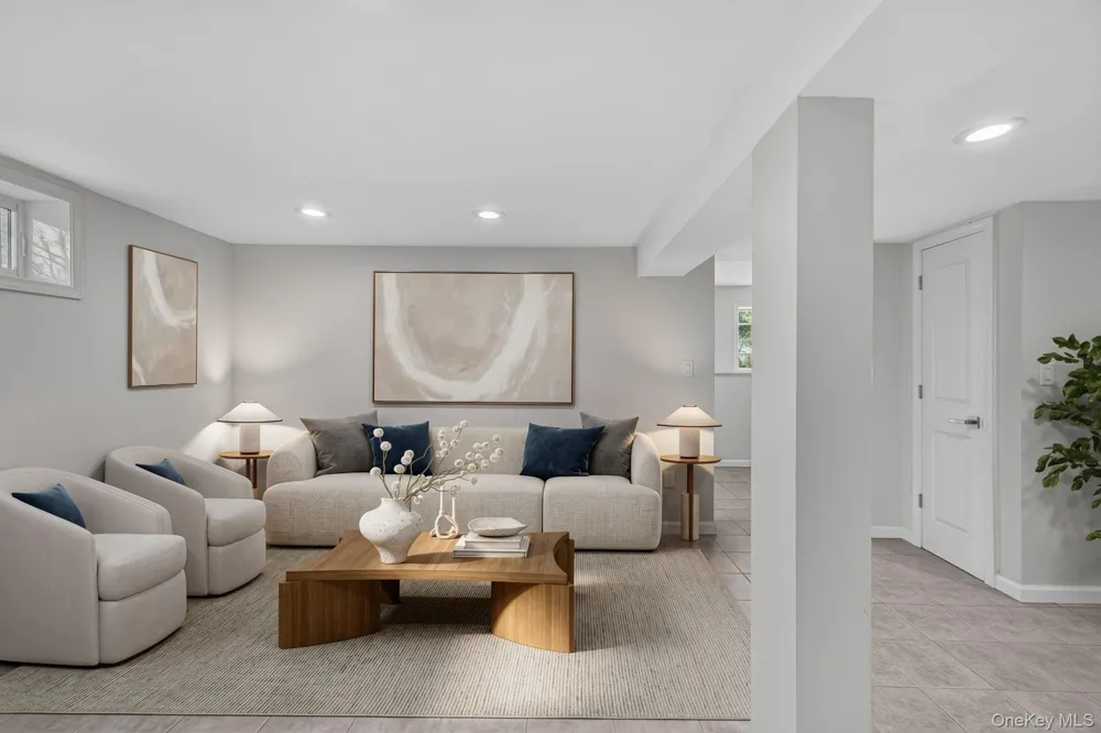111 Altamont Avenue Sea Cliff, NY 11579