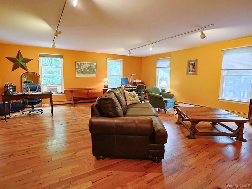 1215 Route 211 W Middletown, NY 10940