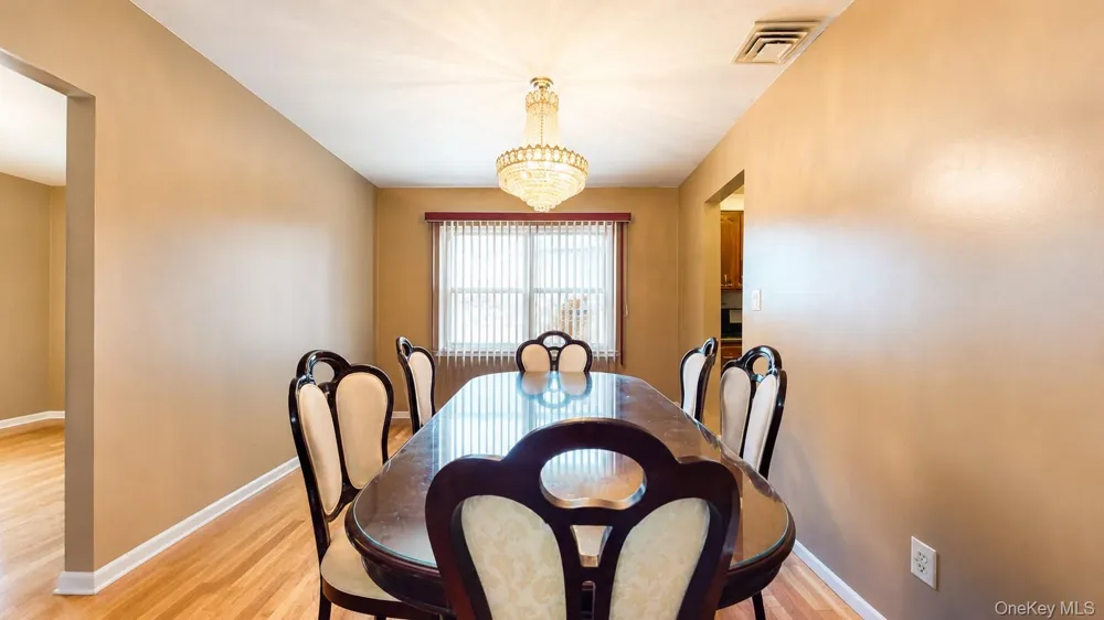 336 W Valley Stream Boulevard Valley Stream, NY 11580