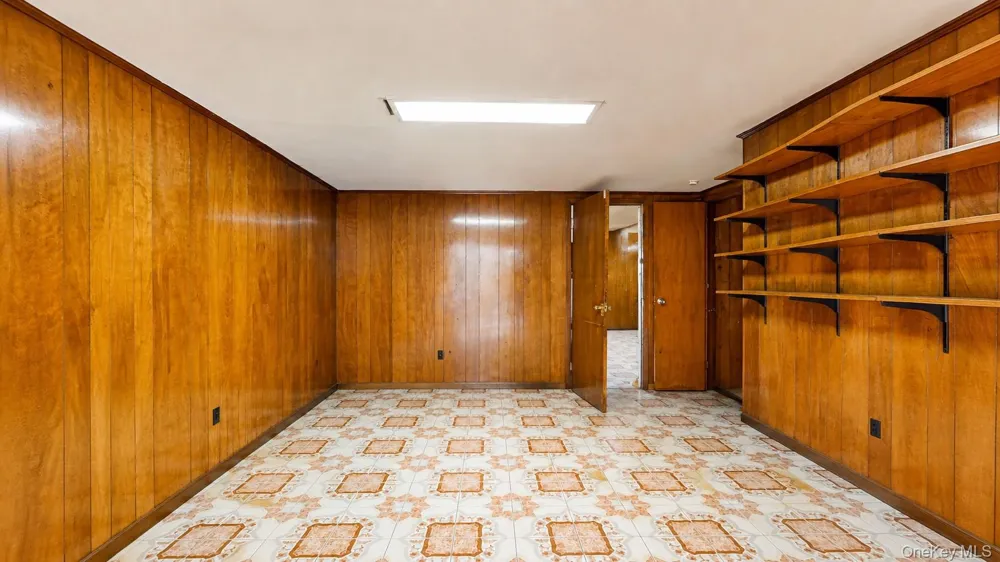 336 W Valley Stream Boulevard Valley Stream, NY 11580