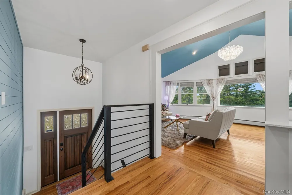 412 Laroe Road Chester, NY 10918
