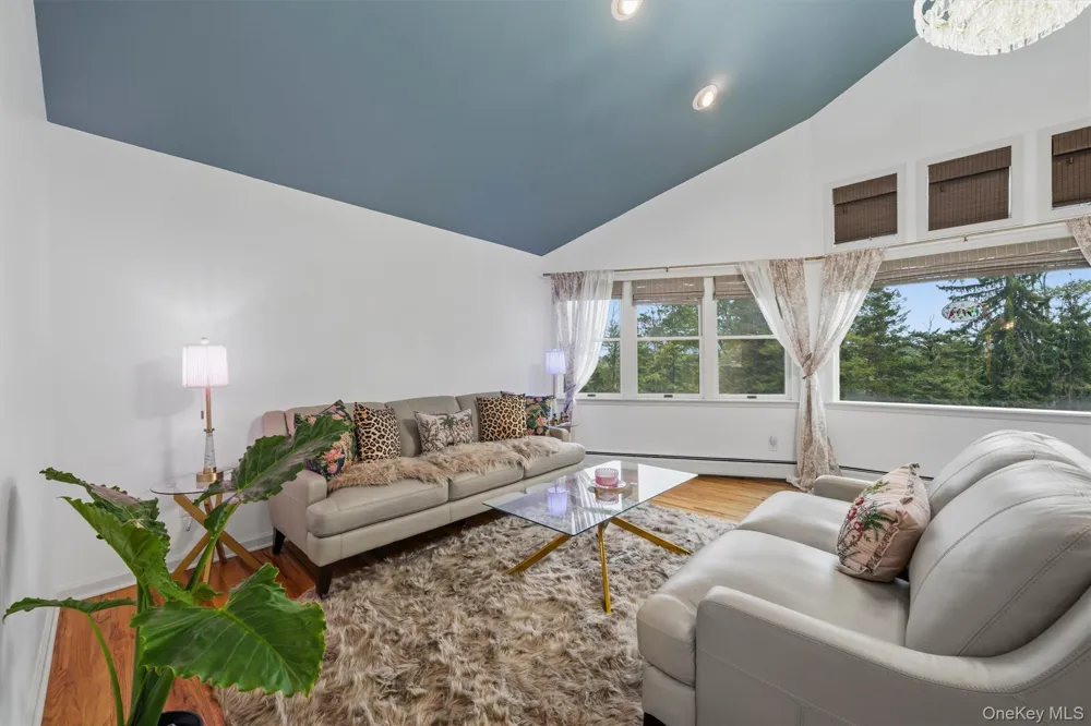 412 Laroe Road Chester, NY 10918