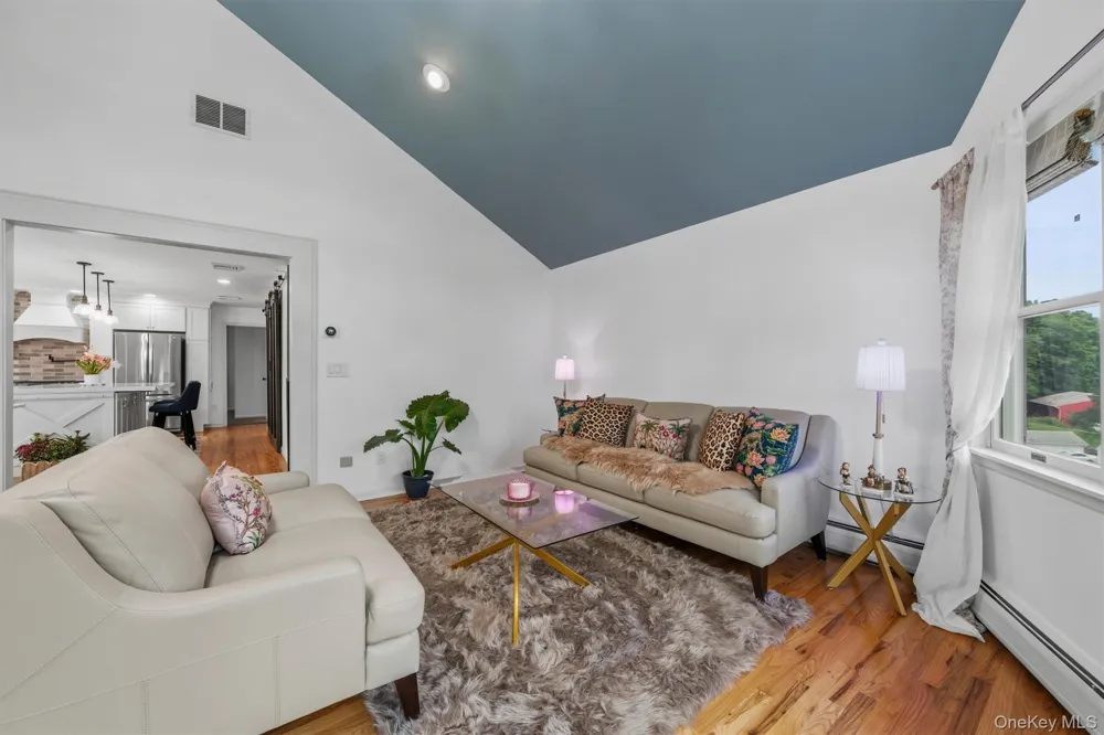 412 Laroe Road Chester, NY 10918