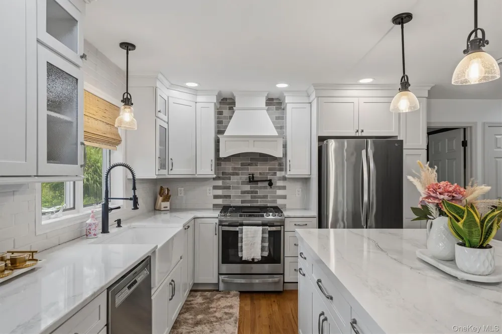 412 Laroe Road Chester, NY 10918