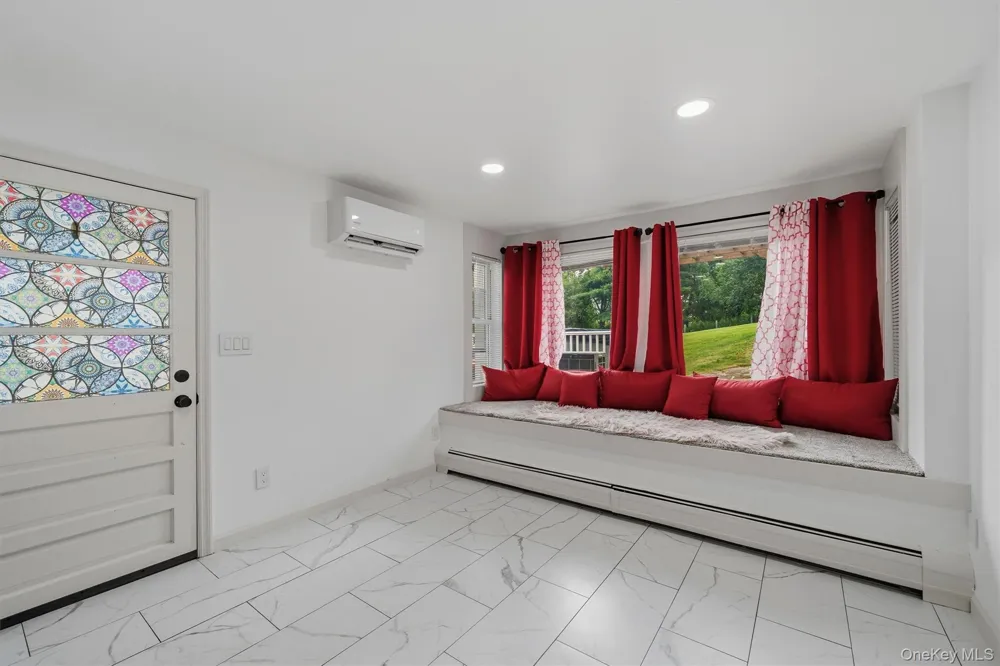 412 Laroe Road Chester, NY 10918