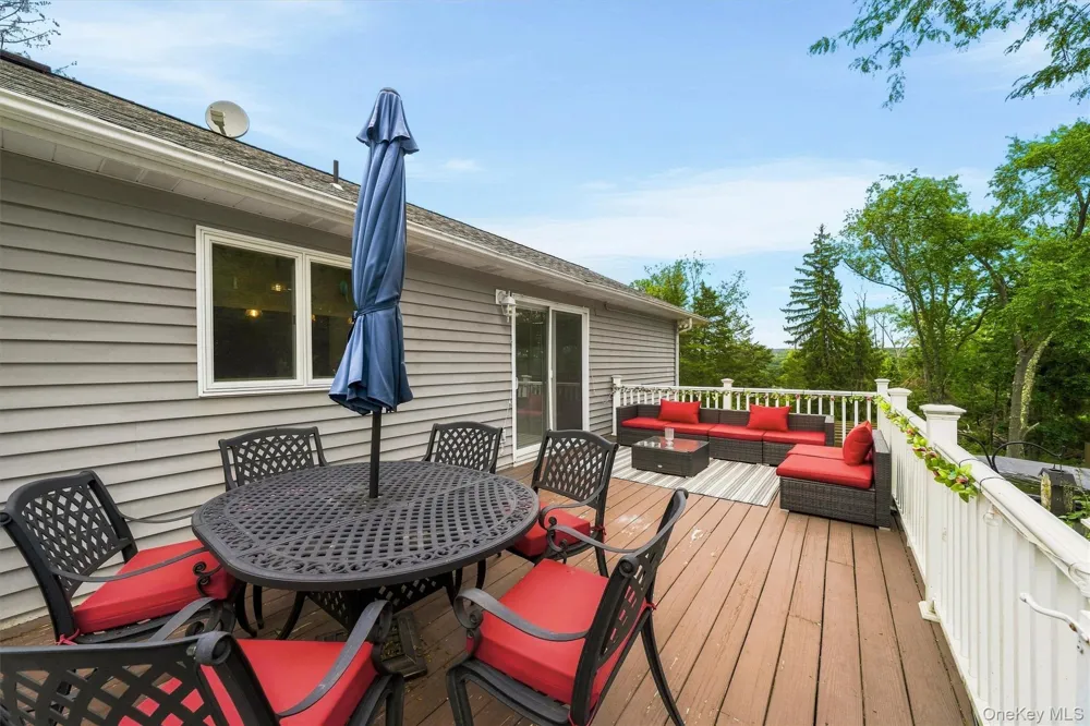 412 Laroe Road Chester, NY 10918