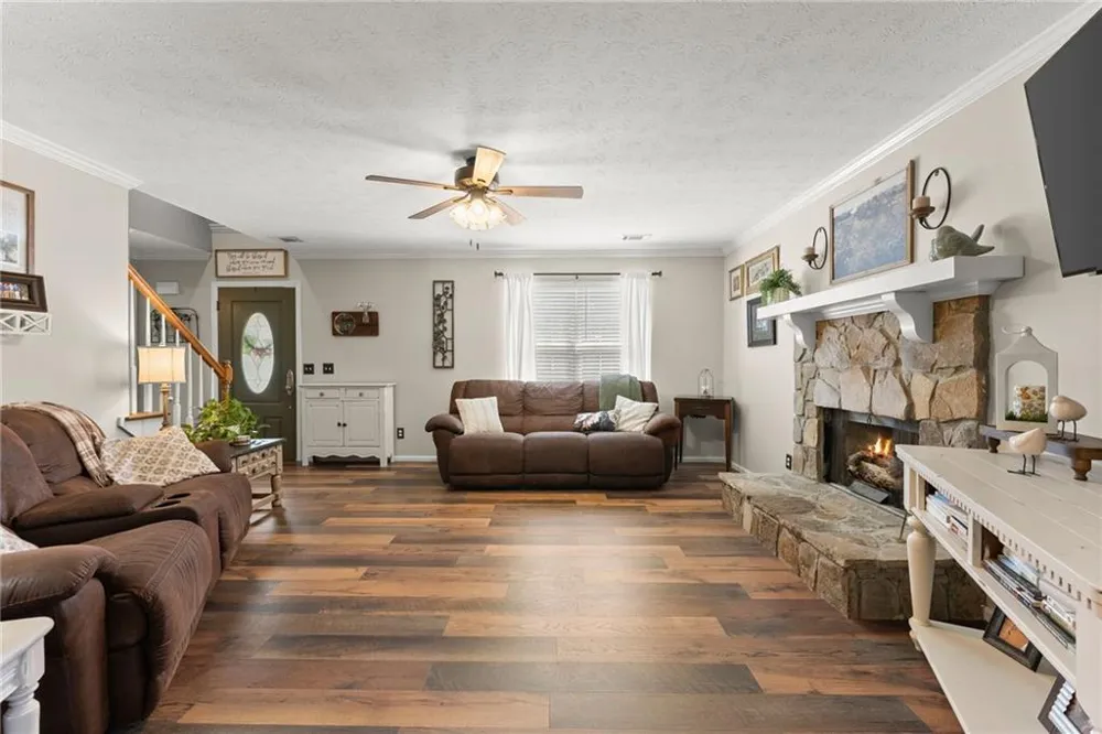 7501 Lula Road Lula, GA 30554