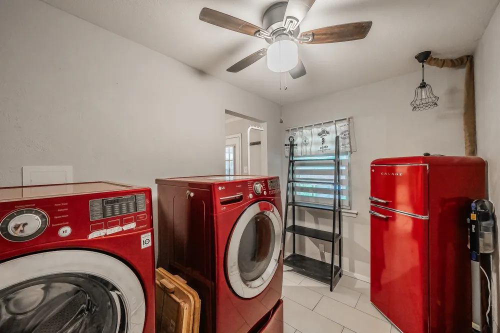 1045 Valentine Street Hurst, TX 76053