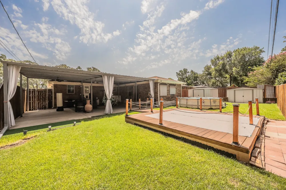 1045 Valentine Street Hurst, TX 76053