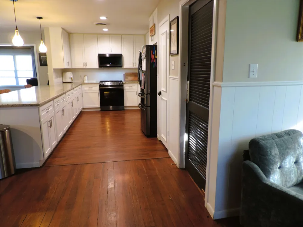 201 Old Sidney Road Comanche, TX 76442