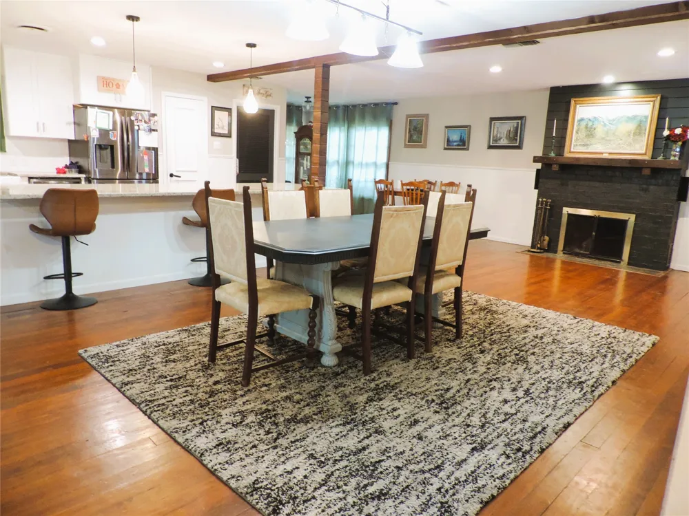 201 Old Sidney Road Comanche, TX 76442