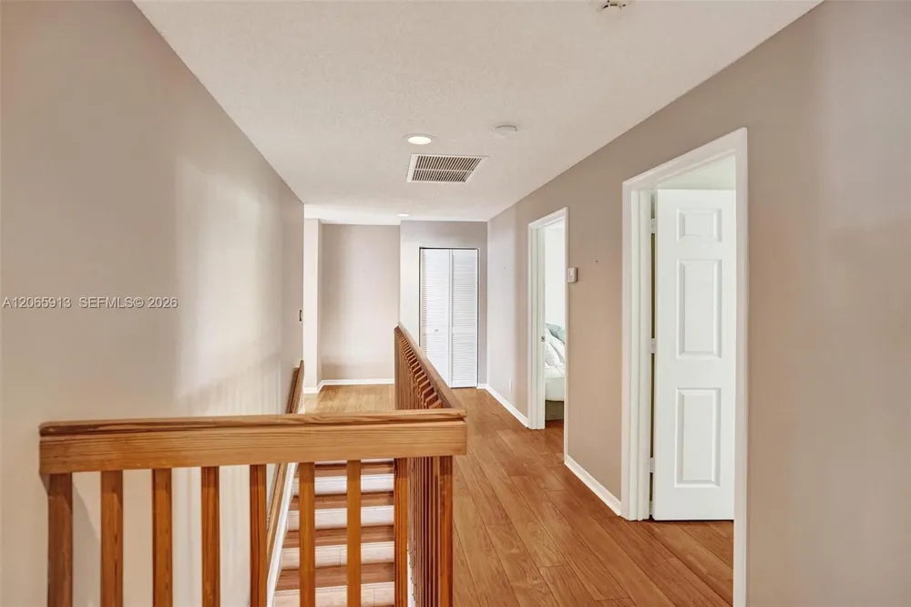 9308 NW 8th Cir Plantation, FL 33324