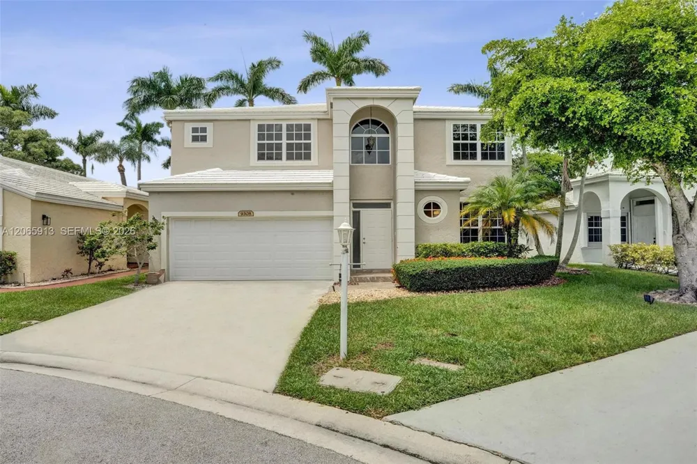 9308 NW 8th Cir Plantation, FL 33324
