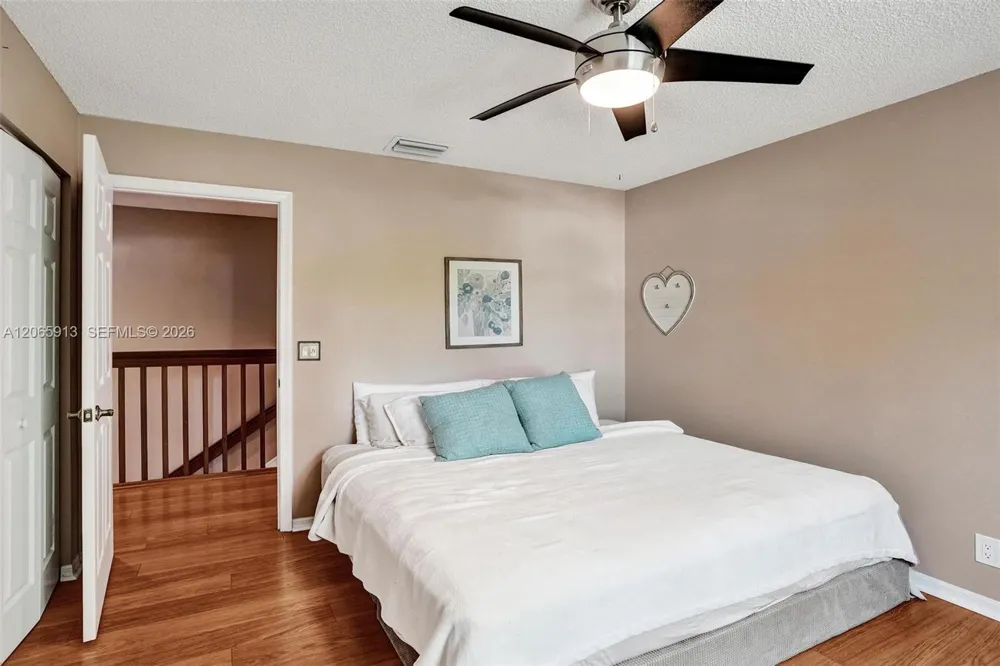9308 NW 8th Cir Plantation, FL 33324
