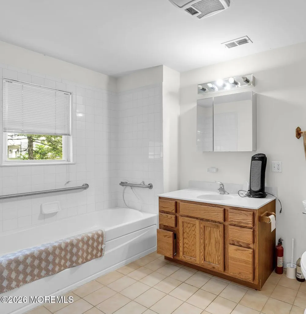 2528 Whitesville Road Toms River, NJ 08755