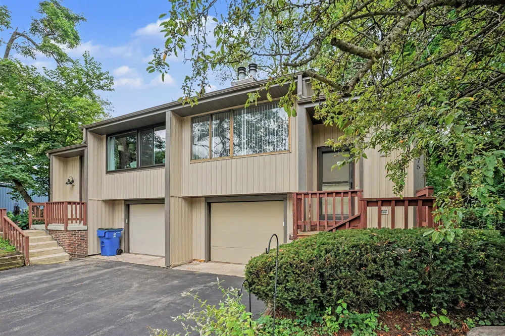 2376 Strathmore Street Oshtemo Charter Township, MI 49009