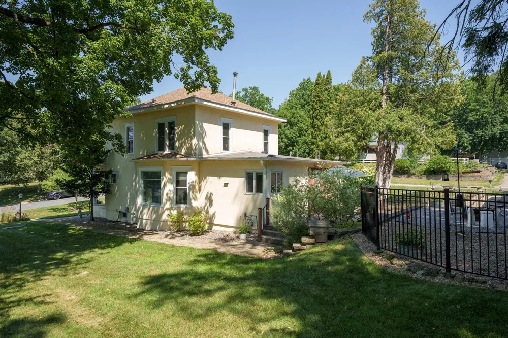 201 W Colvill Street Cannon Falls, MN 55009