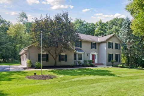 5 Acorn Drive