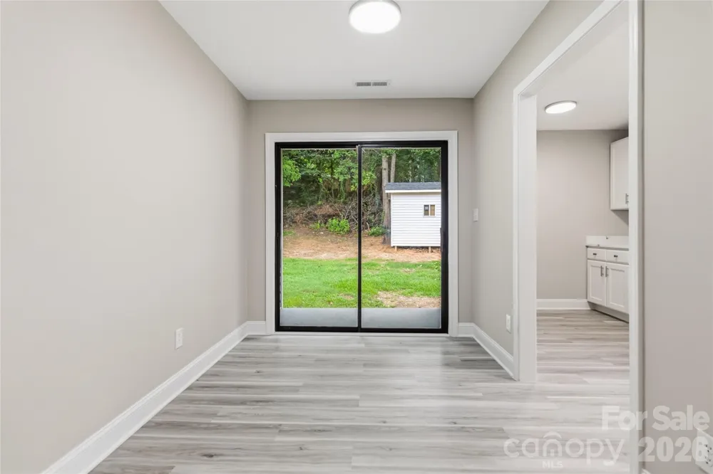 412 E Mclelland Avenue Mooresville, NC 28115