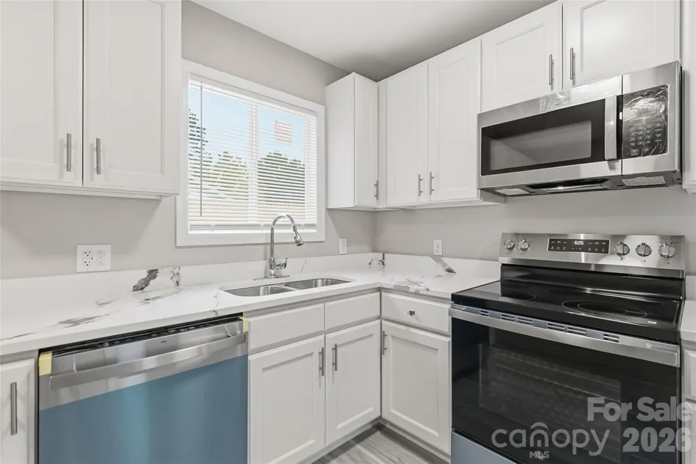 412 E Mclelland Avenue Mooresville, NC 28115