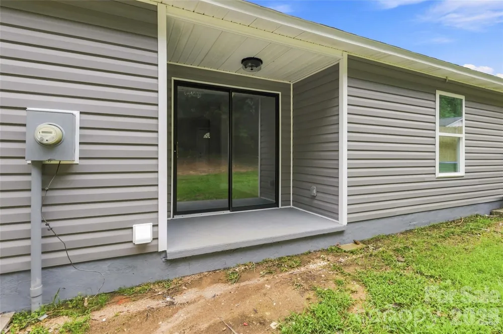 412 E Mclelland Avenue Mooresville, NC 28115