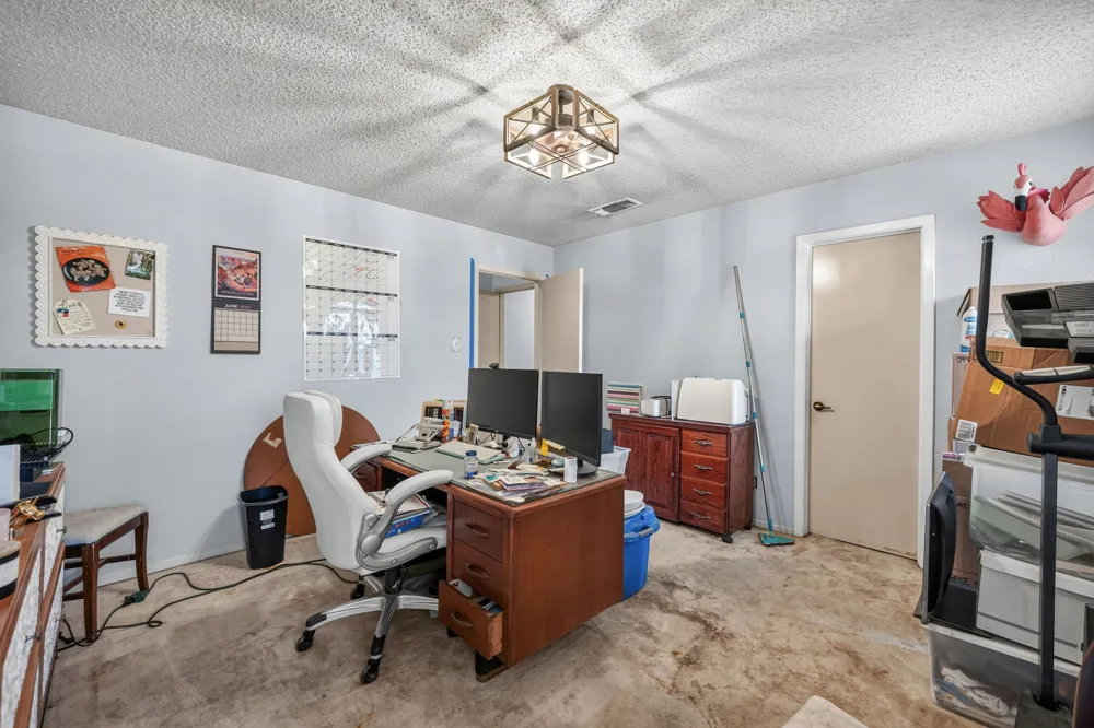 1223 Heather Street Grapevine, TX 76051