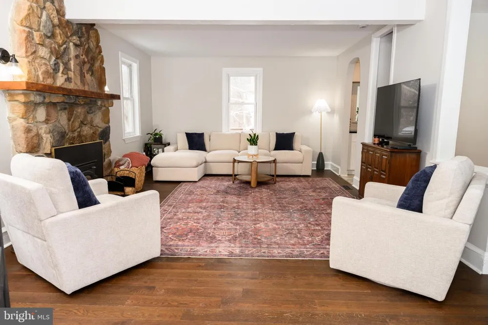 220 BALLIGOMINGO ROAD Conshohocken, PA 19428