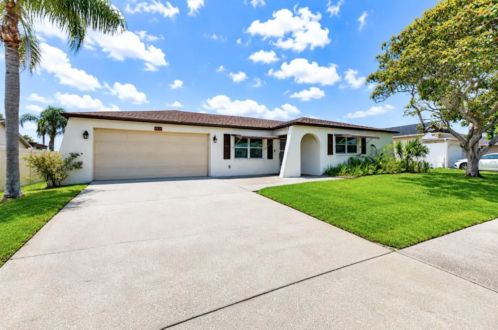 8811 MARTINIQUE LANE Port Richey, FL 34668