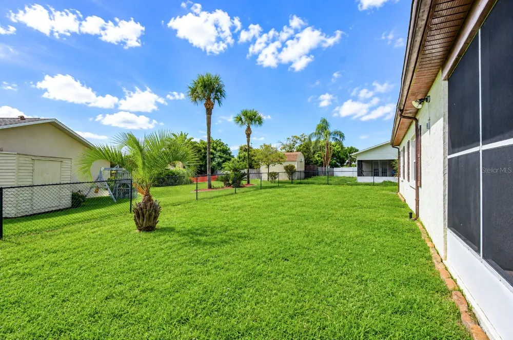 8811 MARTINIQUE LANE Port Richey, FL 34668
