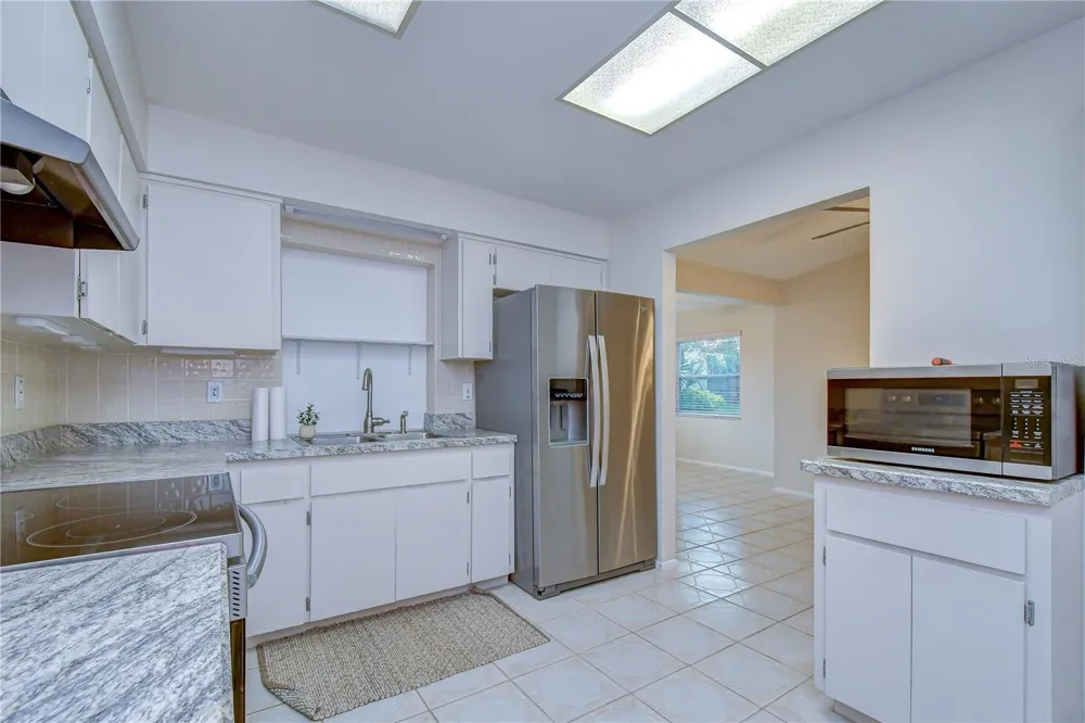 8811 MARTINIQUE LANE Port Richey, FL 34668