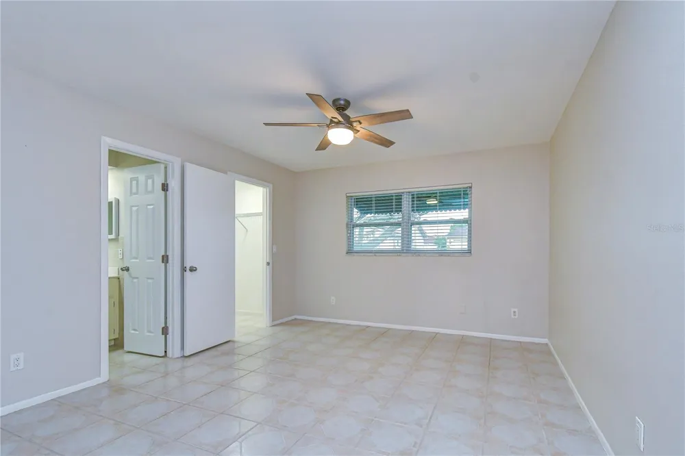 8811 MARTINIQUE LANE Port Richey, FL 34668