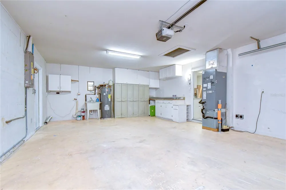 8811 MARTINIQUE LANE Port Richey, FL 34668